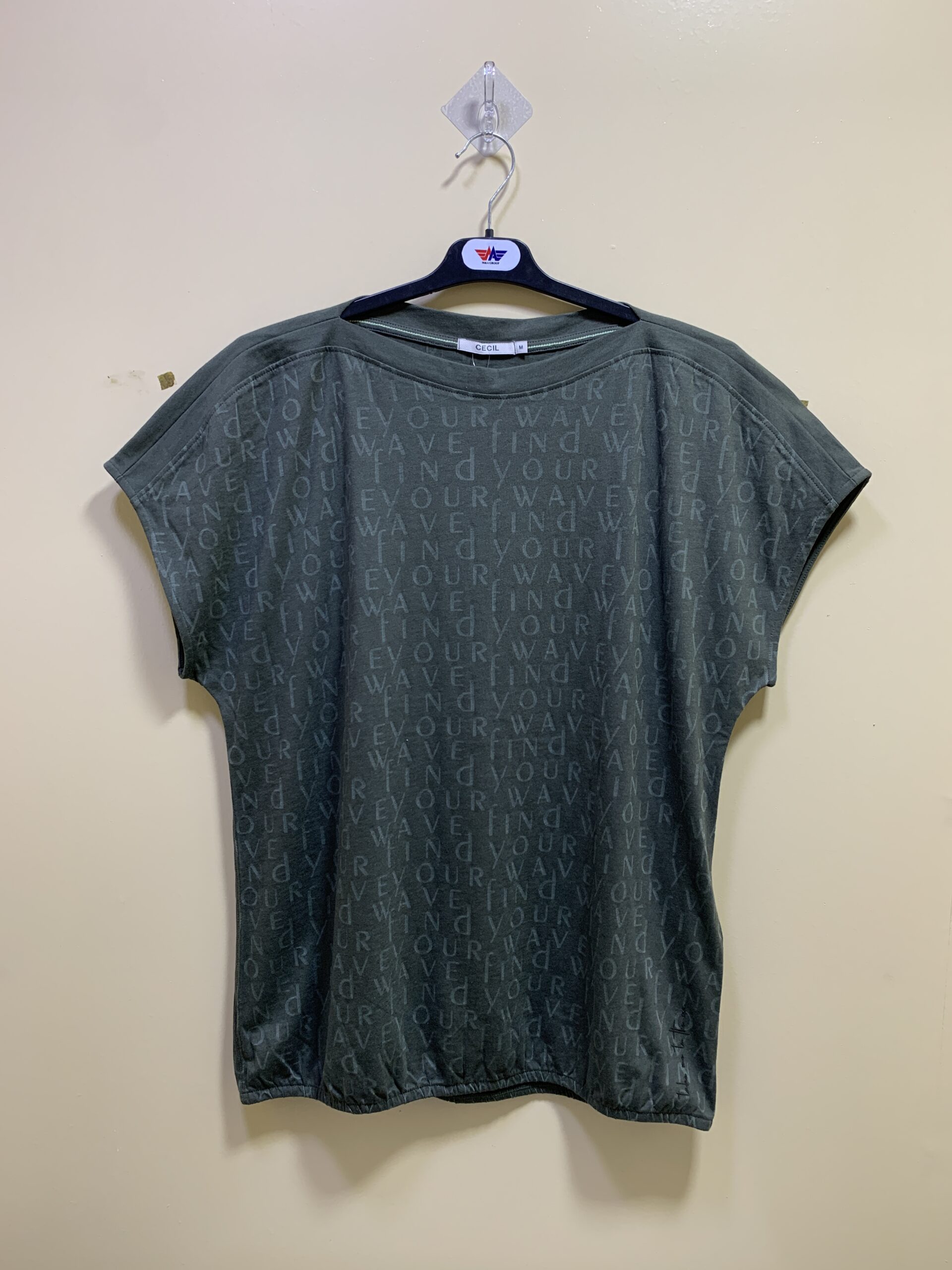 Apparel Tech Pack: 12 Essential Checks for Better Production 10 Grey short-sleeve crew-neck T-shirt